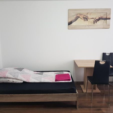 Appartamento Duisburg Beeck Esterno foto