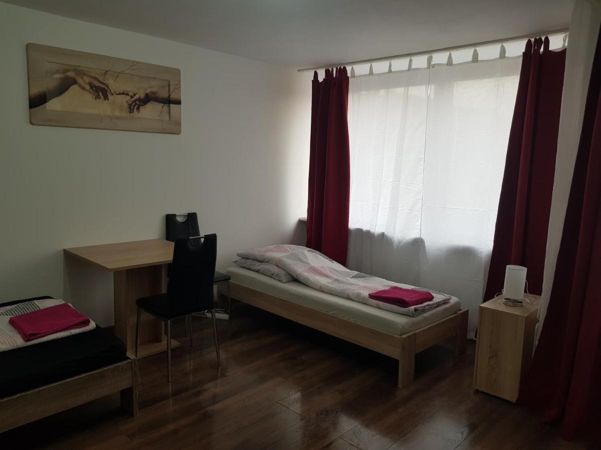 Appartamento Duisburg Beeck Esterno foto